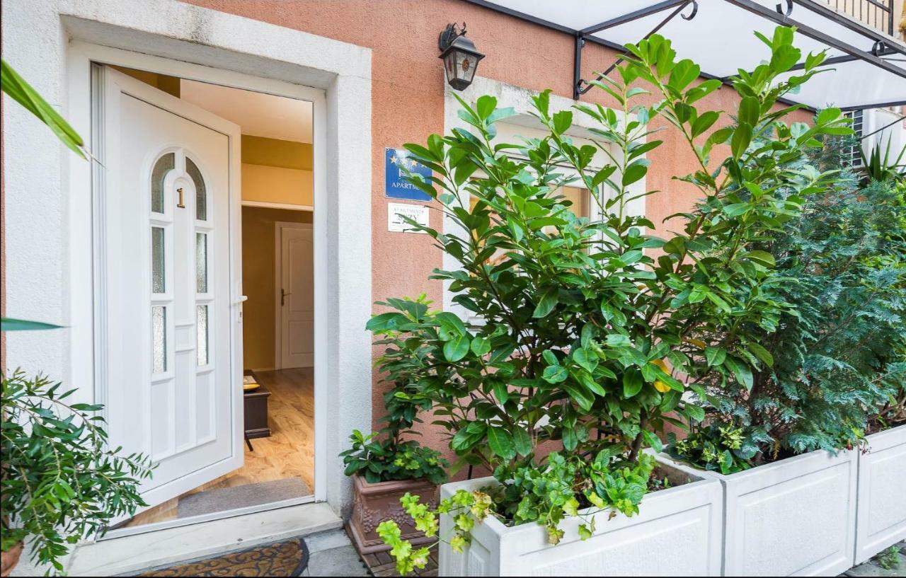 Apartments Suzy Сплит Екстериор снимка